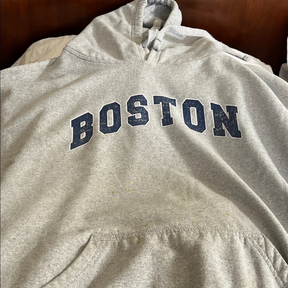 Sweatshirt gray size x large super comfy Boston